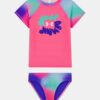 Kortärmad rashguard & bikinisats